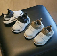 Thumbnail for KidStride – Trendy og funktionelle – Sneakers med velcro
