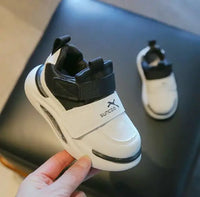 Thumbnail for KidStride – Trendy og funktionelle – Sneakers med velcro