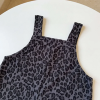 Thumbnail for LeopardChic – Trendy og behagelig – Pige-overalls med leopardmønster
