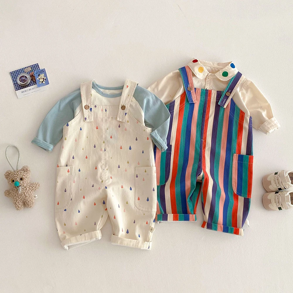 TinyStyle – Legesyge & behagelige – børneoveralls med print