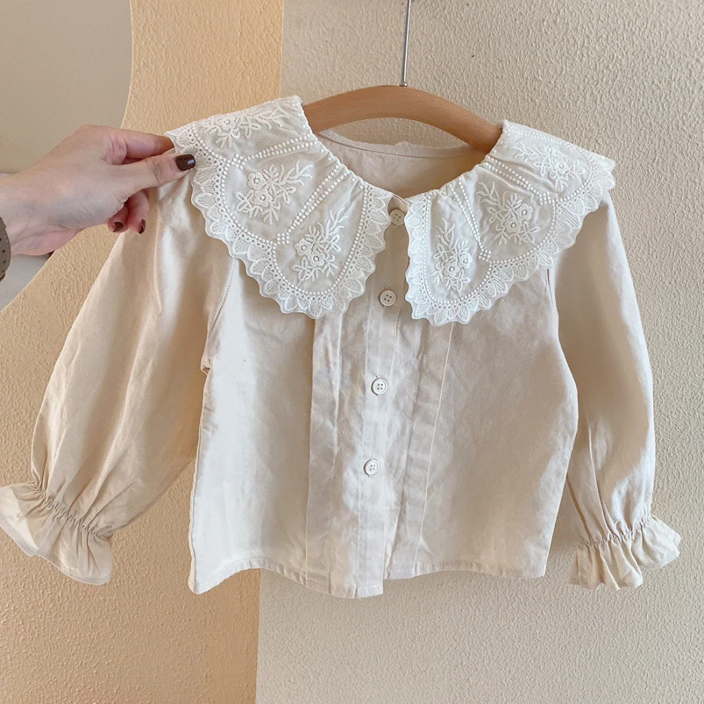 PrettyLayers – Sødt & stilfuldt – 3-delt sæt til piger med nederdel, bluse og strikket vest
