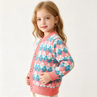Thumbnail for CozyCardi – Blød & Varm – Strikket Cardigan med Søde Prints