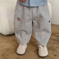 Thumbnail for LittlePatch – Blødt og behageligt – Børnebukser med broderede detaljer