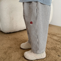 Thumbnail for LittlePatch – Blødt og behageligt – Børnebukser med broderede detaljer