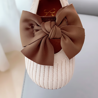 Thumbnail for SweetBow – Sødt & praktisk – Strikkede babysko med sommerfuglesløjfe