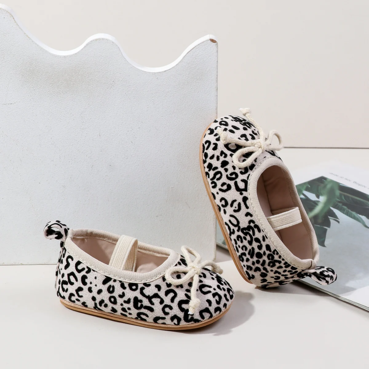 TinyStyle – Sødt & elegant – babypigesko med leopardmønster