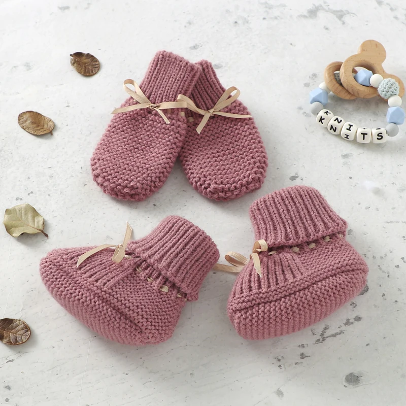 Booties & Mittens – Blødt & varmt – sæt med handsker og tøfler