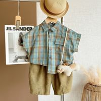 Thumbnail for LittleGent – Trendy & afslappet – Sæt til drenge med ternet skjorte og korte bukser