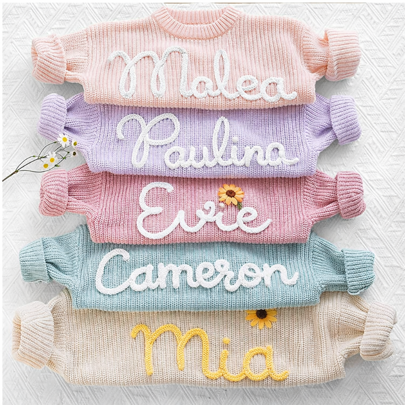 TinyStitch – Personlig strikket navnetrøje til børn