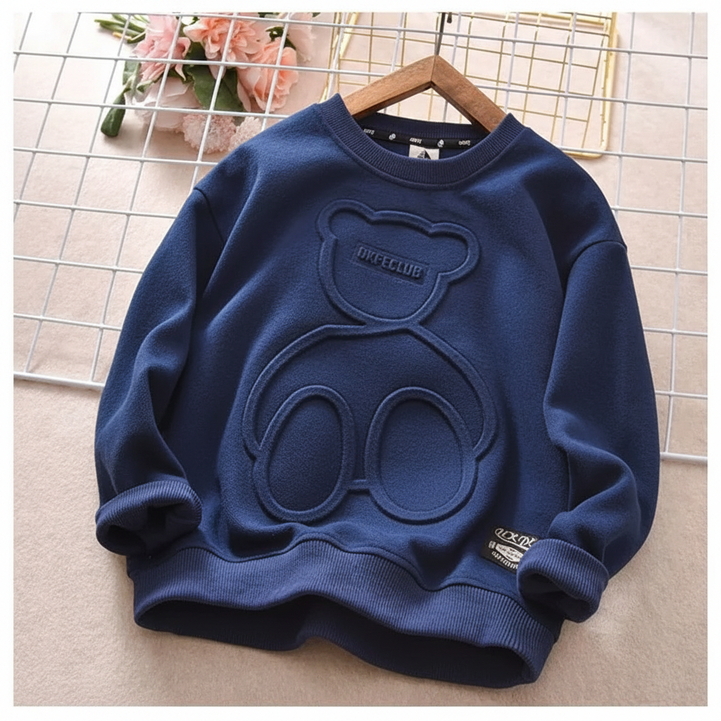 LittleCloud – Behagelig og hyggelig – Sweater med 3D-bjørnemotiv