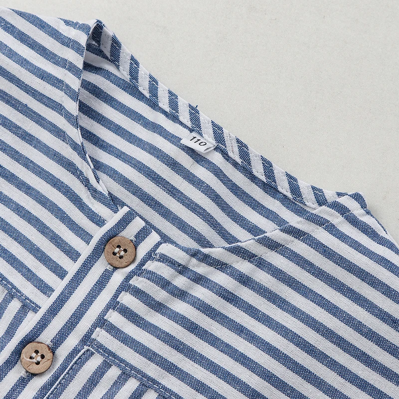 LittleClassic – Elegant og behagelig – Linnedskjorte til drenge med knapdetaljer