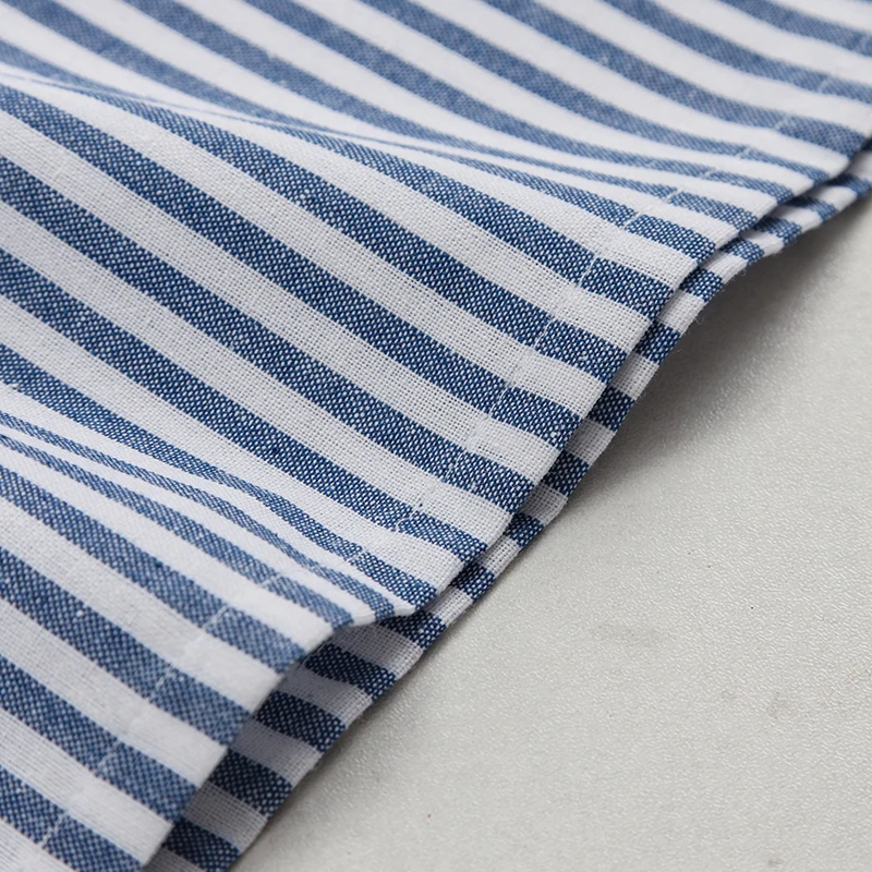 LittleClassic – Elegant og behagelig – Linnedskjorte til drenge med knapdetaljer