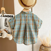 Thumbnail for LittleGent – Trendy & afslappet – Sæt til drenge med ternet skjorte og korte bukser