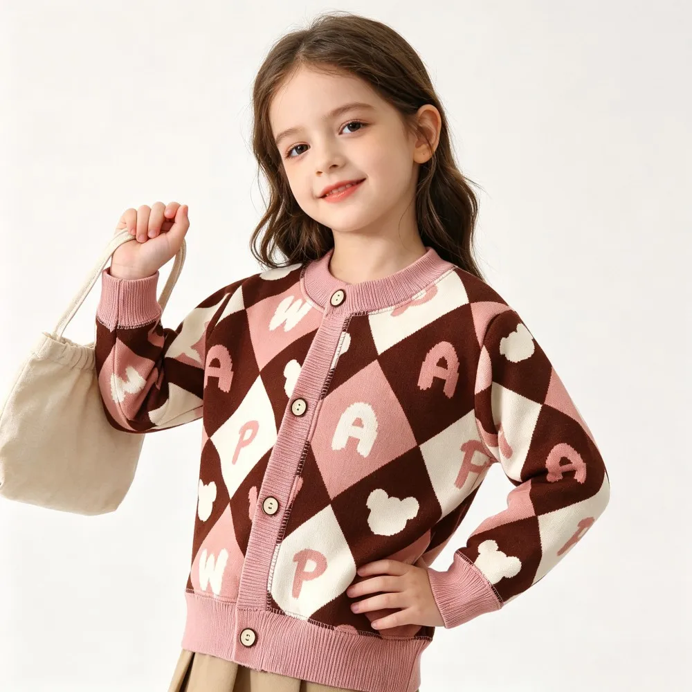 CozyCardi – Blød & Varm – Strikket Cardigan med Søde Prints