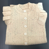 MiniAurora – Blødt & elegant – Strikket babydragt med englevinger og pandebånd