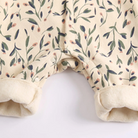Thumbnail for FloraCozy – Blødt & varmt – Vinterbody til babypiger med blomster