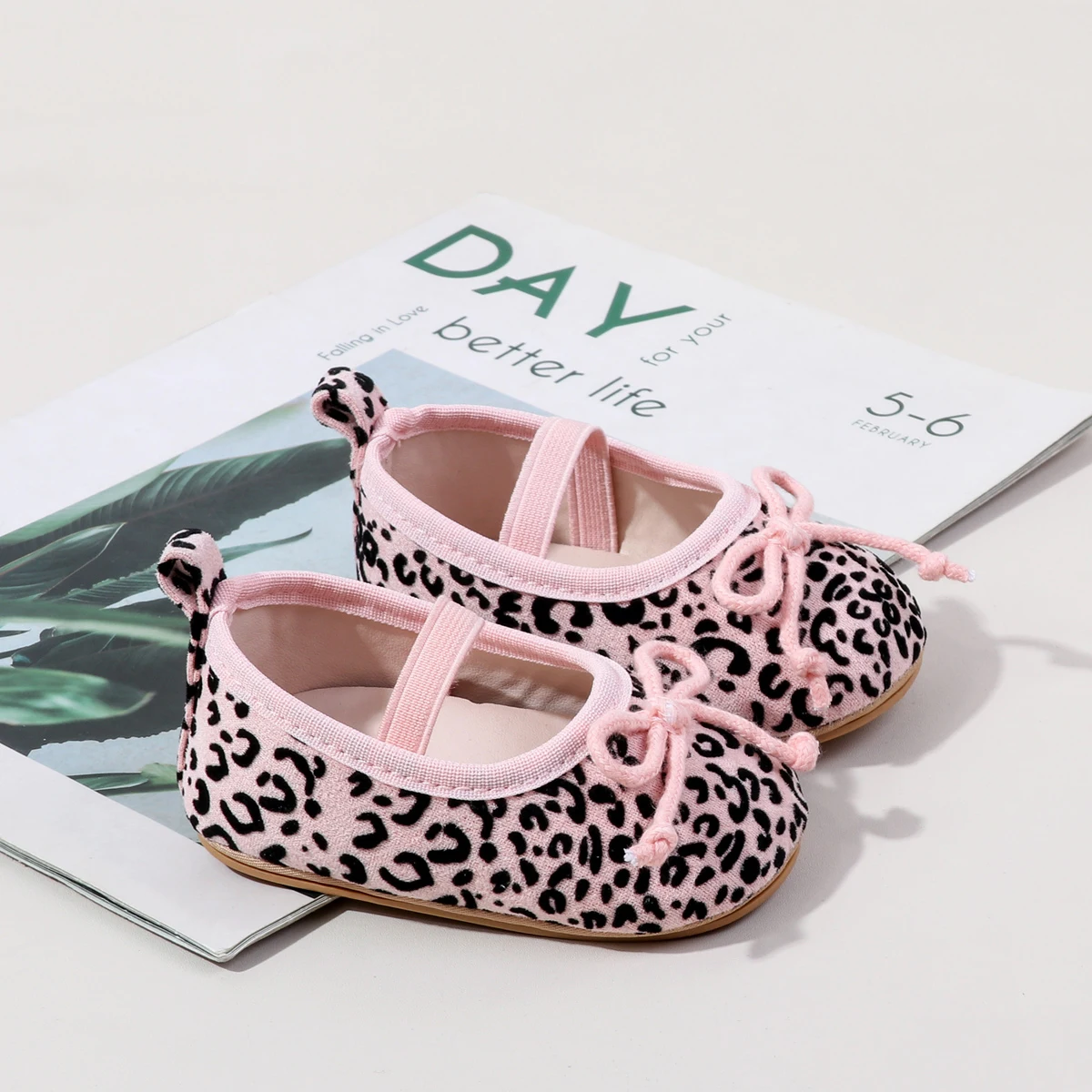 TinyStyle – Sødt & elegant – babypigesko med leopardmønster