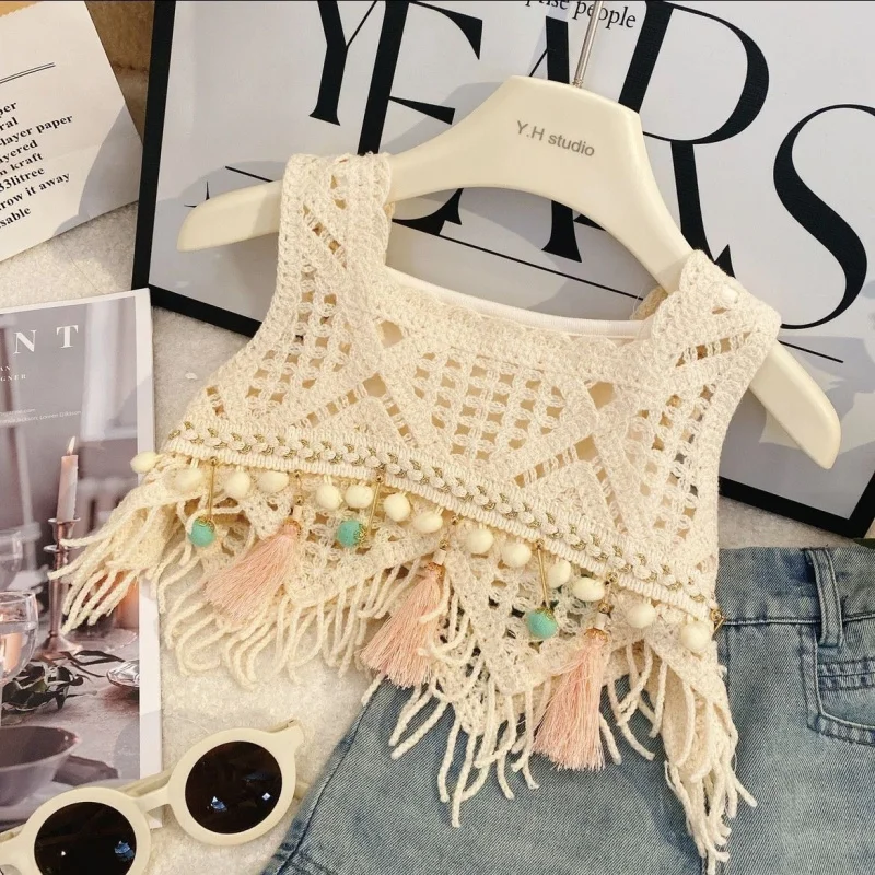 MiniChic – Stilfuldt & behageligt – Sæt med boho-top og denimshorts