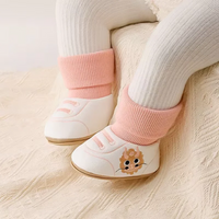 Thumbnail for LittleCloud – Hyggeligt & praktisk – varme babysko med høje sokker