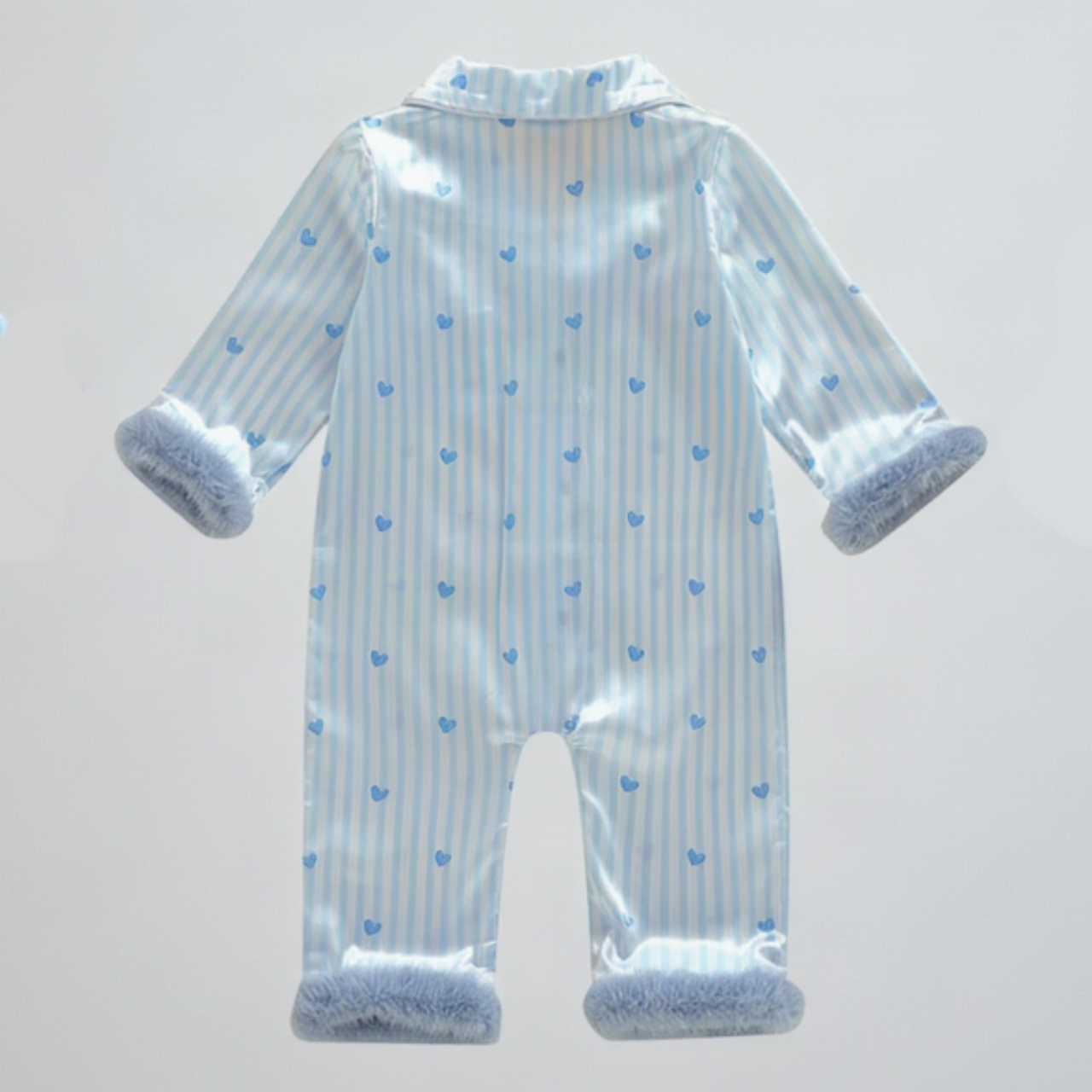 TinyLove – Blødt & varmt – Baby-jumpsuit med hjerteprint og plysdetaljer
