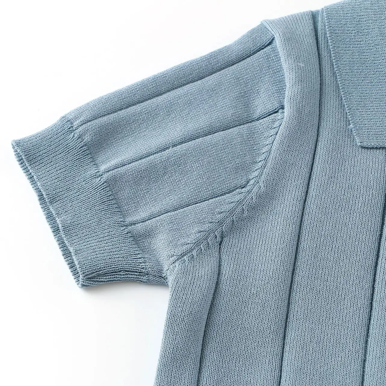 MiniLuxe – Elegant og behagelig – poloshirt i strikket stof