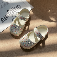 Thumbnail for FlowerFeet – Elegant og behagelig – Blomstersandaler