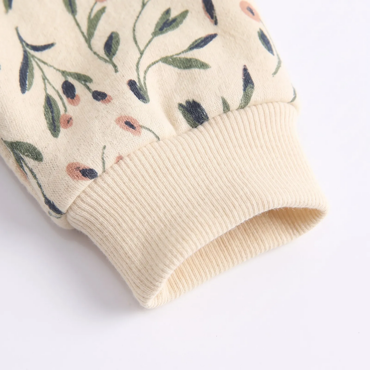 FloraCozy – Blødt & varmt – Vinterbody til babypiger med blomster