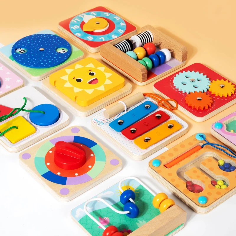 TinySkills – Kreativt & lærerigt – Montessori magnetisk aktivitetsbræt
