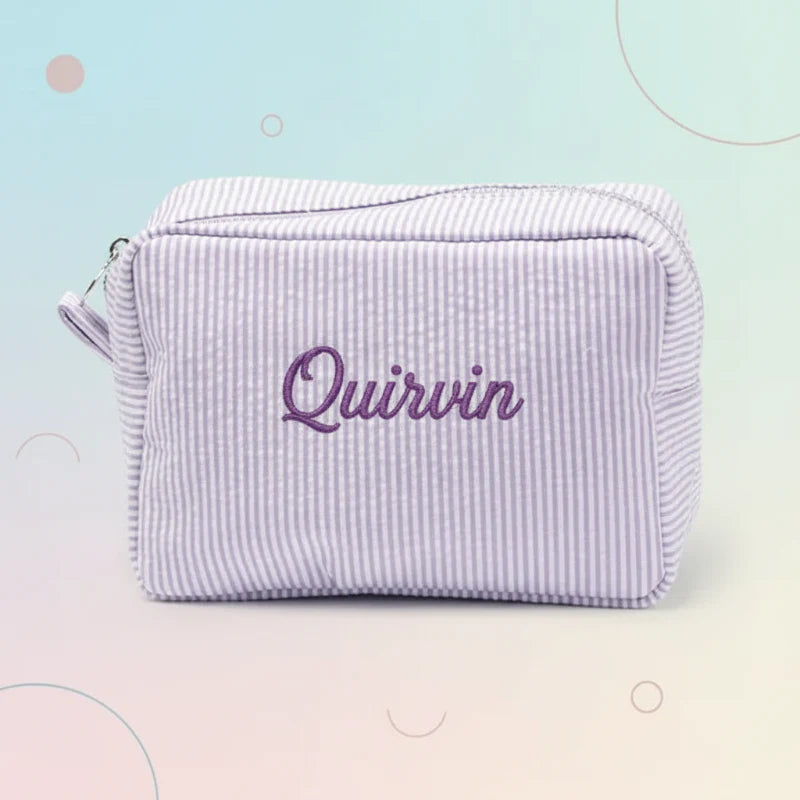 Striped Name Pouch – Personlig og stilfuld – Makeup-taske