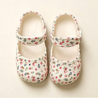 Thumbnail for FlowerFeet – Elegant og behagelig – Blomstersandaler