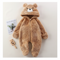 Thumbnail for CozyBear – Blødt & varmt – Baby-onesie med dyrehætte
