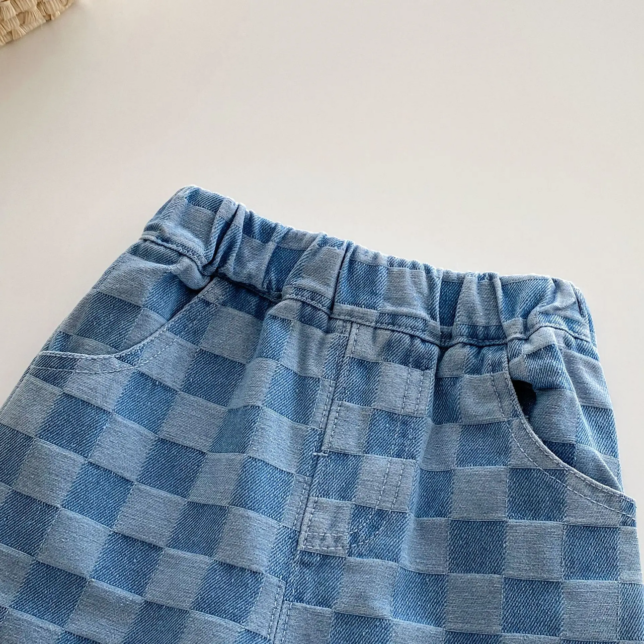 DenimCheck – Komfortable & trendy – børnebukser med ternet mønster