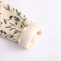 Thumbnail for FloraCozy – Blødt & varmt – Vinterbody til babypiger med blomster