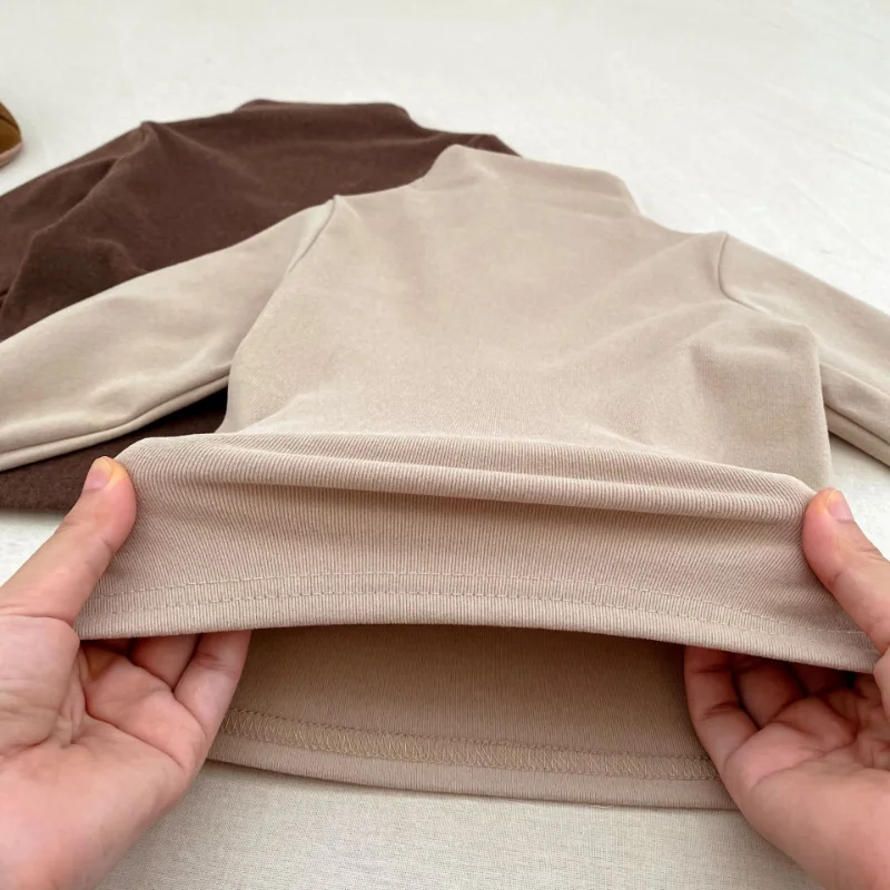 BabyBloom – Sød & behagelig – Jumpsuit med prikket mønster