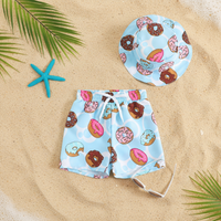Thumbnail for Beach Set – Farverigt og stilfuldt – Badebukser med print og hat