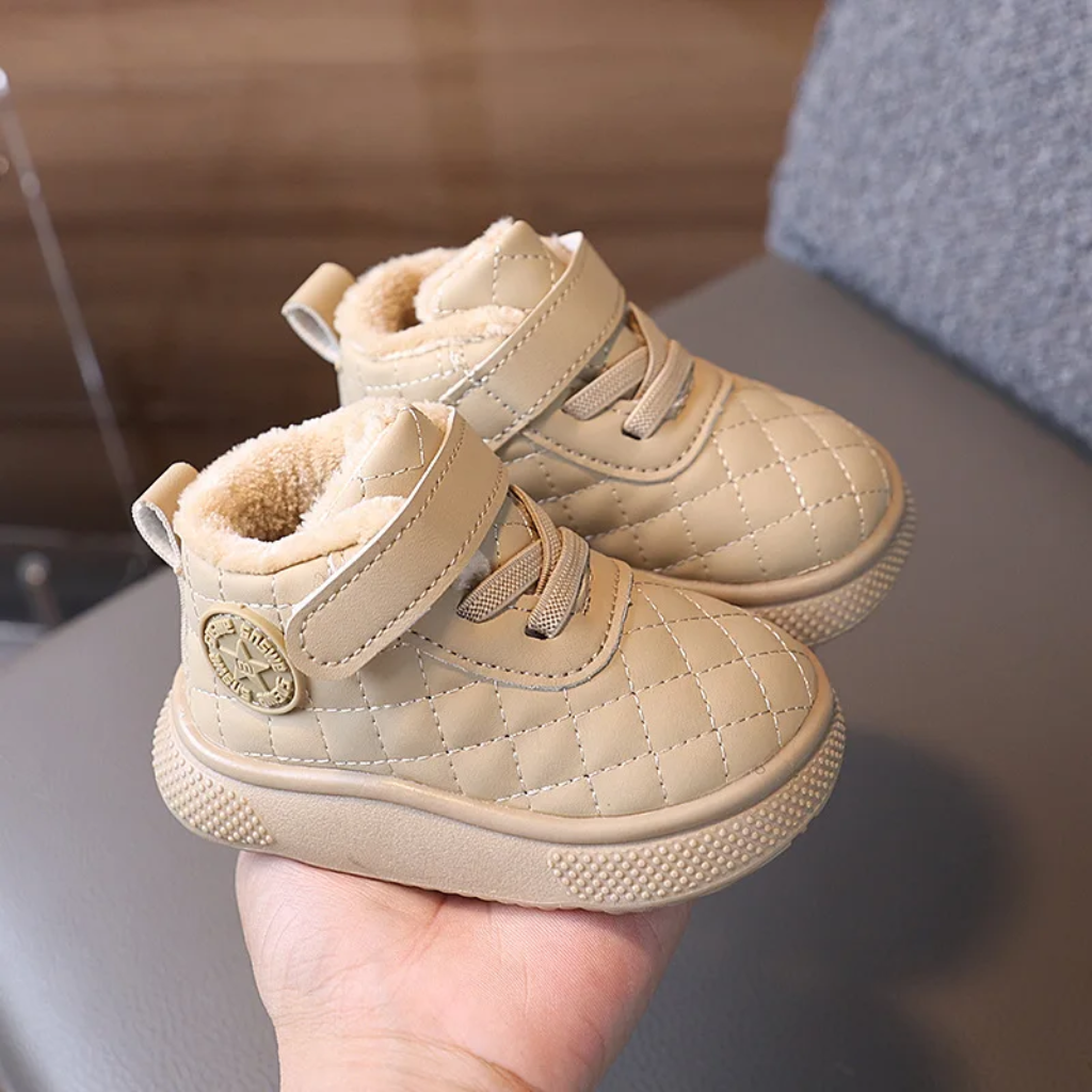 WarmWalk – Komfortable & trendy – vinterstøvler til børn med plysforing