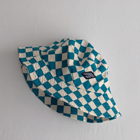 Thumbnail for Bucket Hat – Sød & beskyttende – børnehue med ternet mønster
