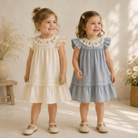 Thumbnail for Princess Dress – Stilfuld og behagelig – Kjole med broderet krave