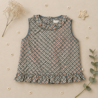 Thumbnail for Matching Set – Behagelig & med tusindfryd-mønster – bloomers, nederdel og bluse