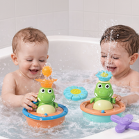 Thumbnail for Light Up Crocodile Bath Toy – Interaktivt & vandleg – Krokodille-springvand, bade-legetøj