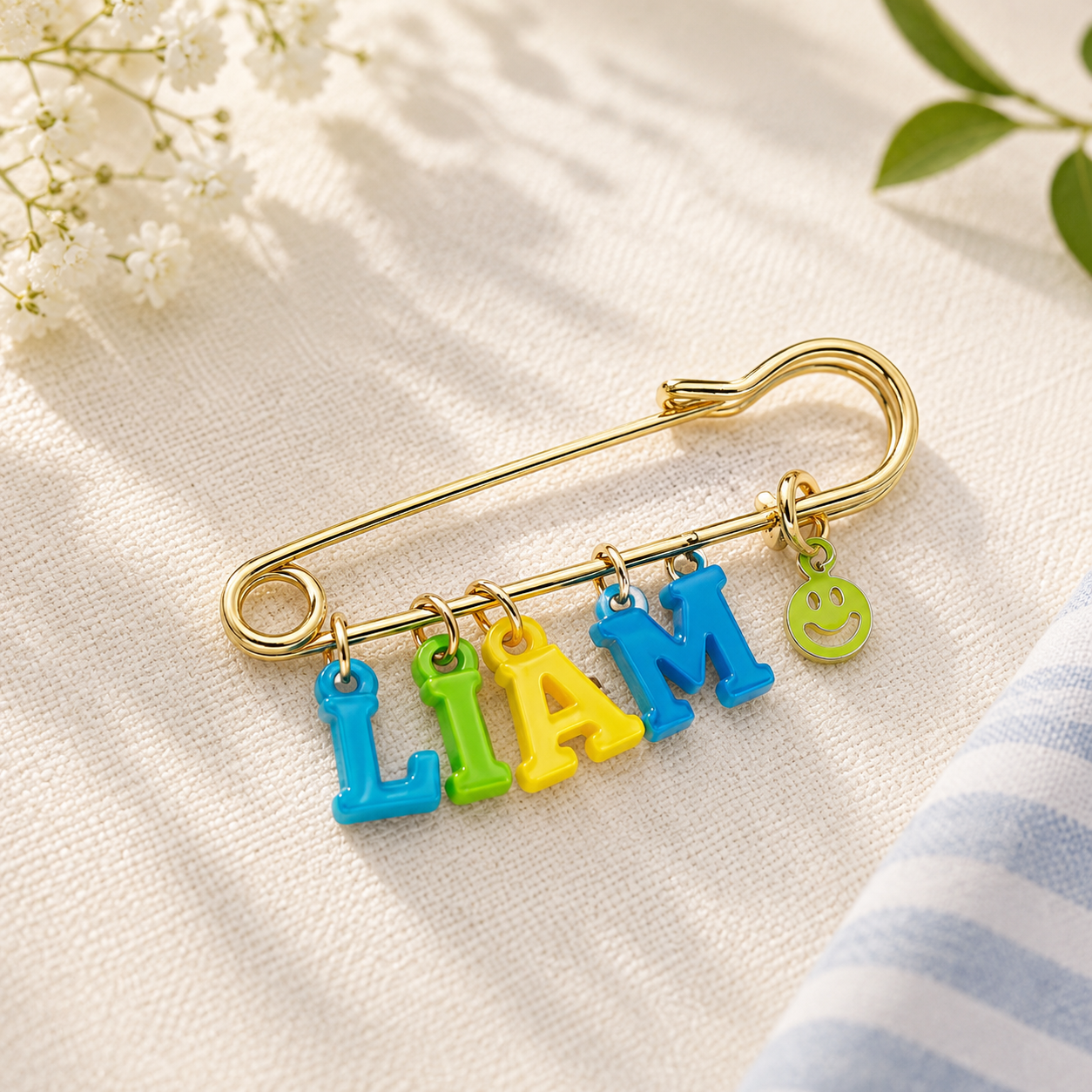Personalized Charm Pin – Personligt & stilfuldt – Navnebroche