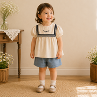 Thumbnail for Girls Summer Fashion Top – Luftig & behagelig – Vintage-top til piger
