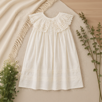 Thumbnail for Sleeveless Dress – Elegant og behagelig – Kjole med blonderkrave