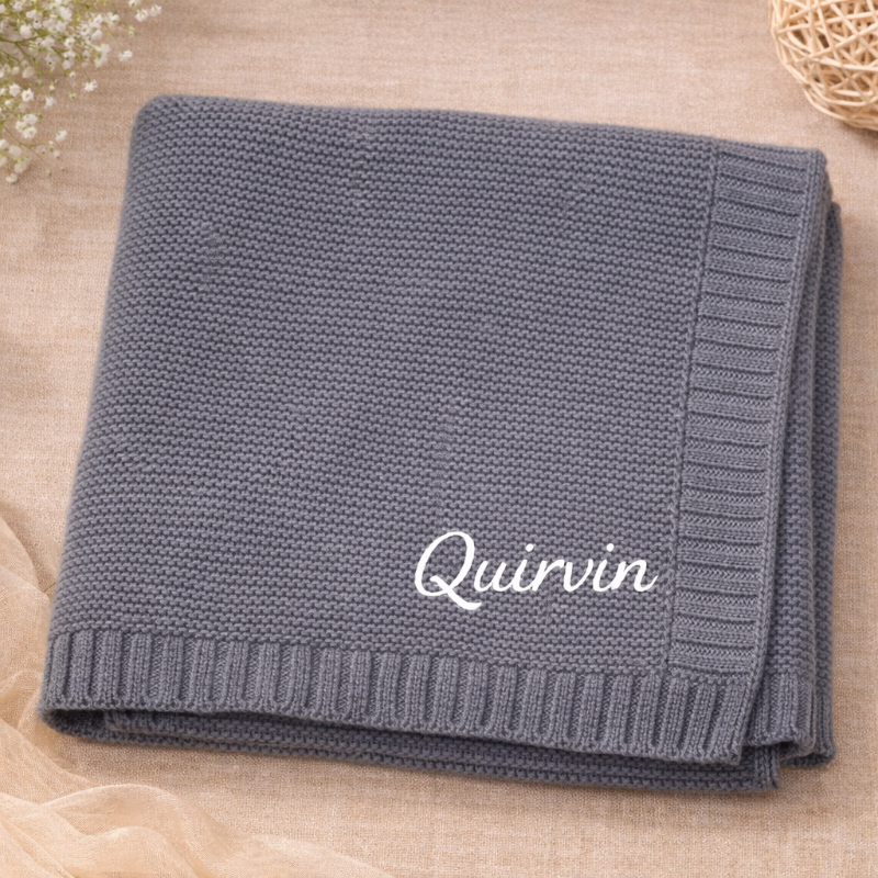 Personalized Baby Blanket – Blødt & unikt – Personligt broderet tæppe i bomuld