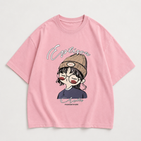 Thumbnail for CuteStyle – Trendy og behagelig – T-shirt med oversized tegneserieprint