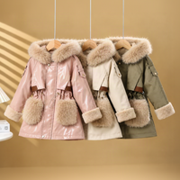 Thumbnail for CozyParka – Varm og blød – Vinterjakke til piger med plys-krave