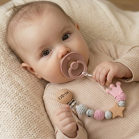Thumbnail for Baby Pacifier Holder – Med namn – Personliga trä- och silikonpärlor