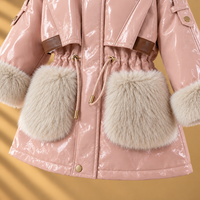 Thumbnail for CozyParka – Varm og blød – Vinterjakke til piger med plys-krave