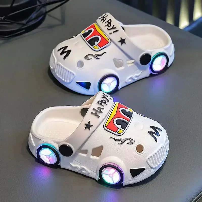 GlowRun – Stilfuldt & sjovt – LED-tøfler til bilen