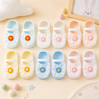 Thumbnail for SweetFeet – Blødt & sødt – babysokker med blomster og blonder